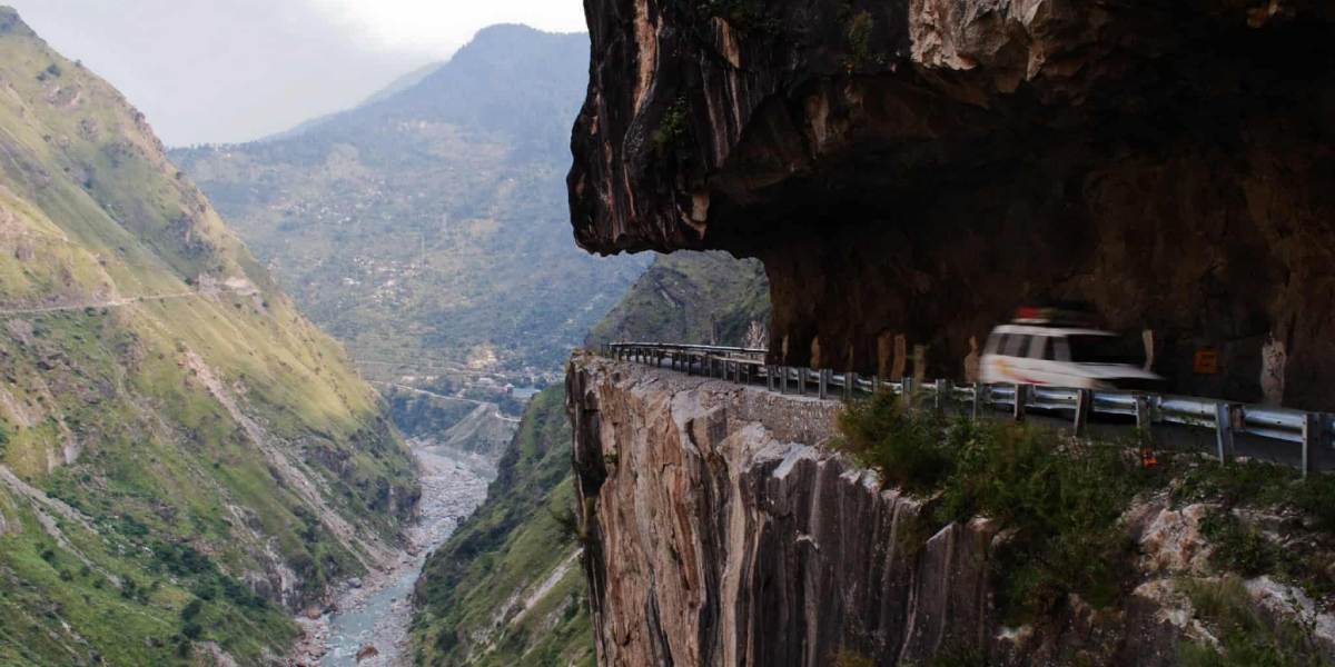 10-Day Chandigarh–Leh–Nubra–Pangong Lake Tour