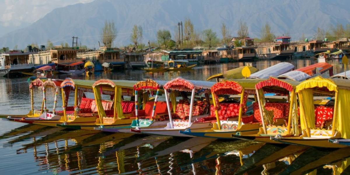 Jammu to Kashmir Valley & Chandigarh Trip